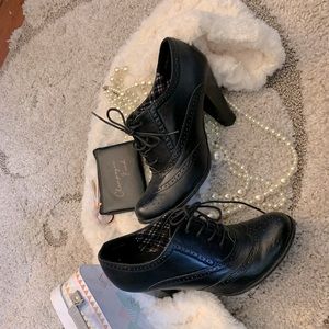 American Eagle shoes